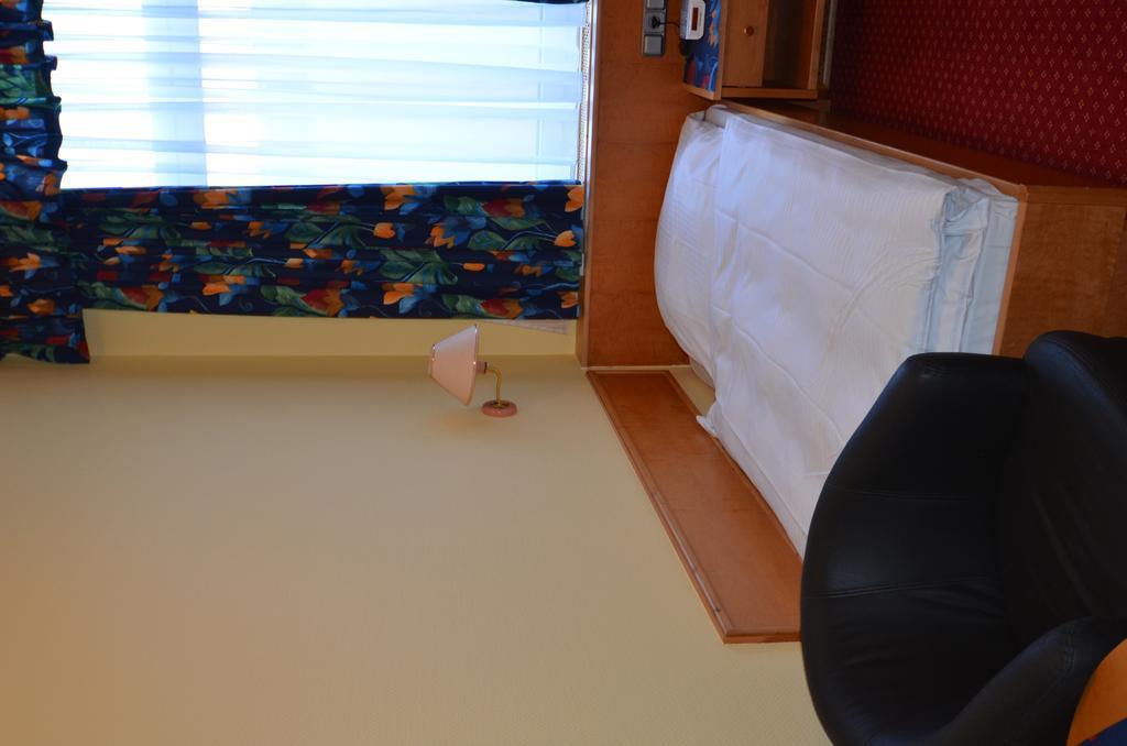 Hotel Zwei Mohren Ruedesheim am Rhein Room photo